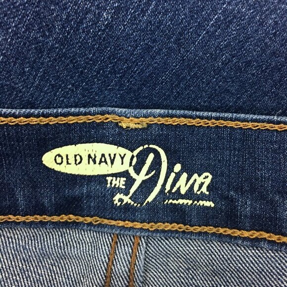 Old Navy Jeans Women's The Diva Skinny Jeans Straight Leg size 2 short - Picture 6 of 8